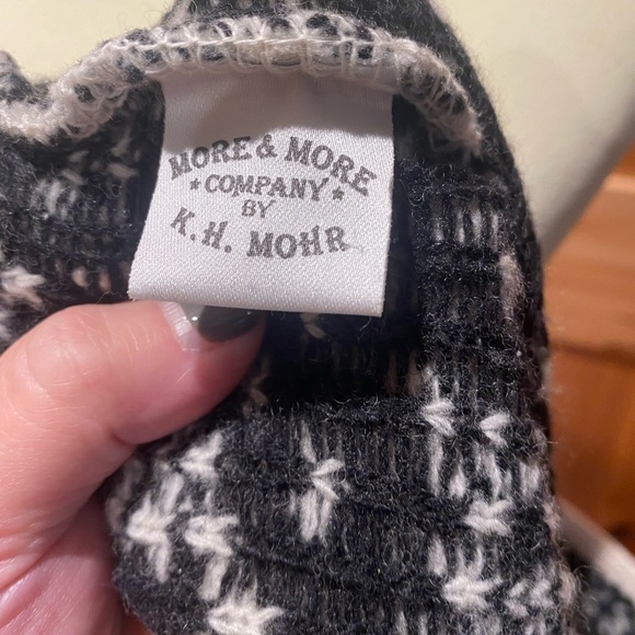 MORE & MORE K.H. By MOHR winter 80% WOOL snowflakes sweater. Size Junior - Picture 9 of 10